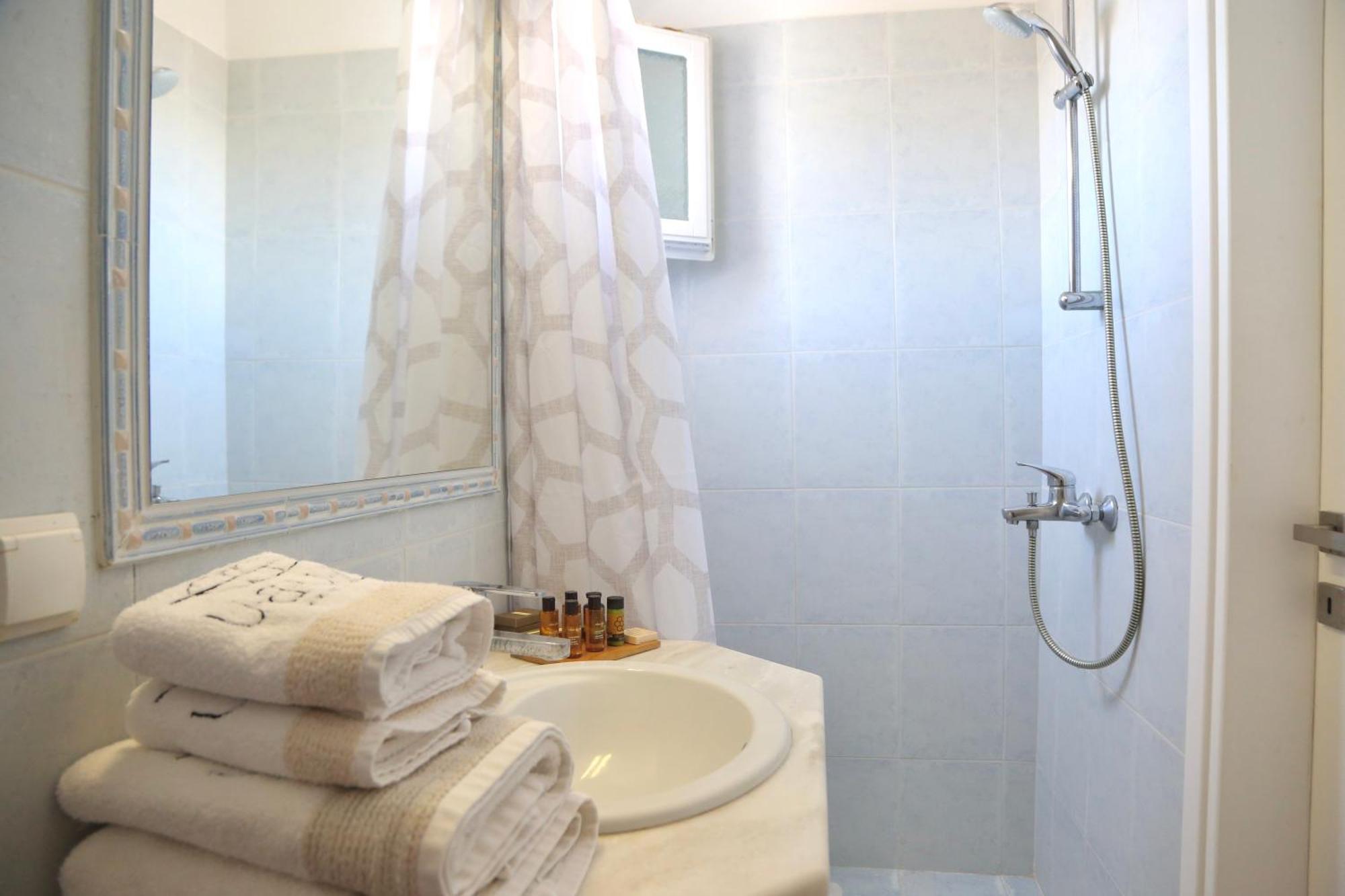 Ubud Mykonos Hotel 4*